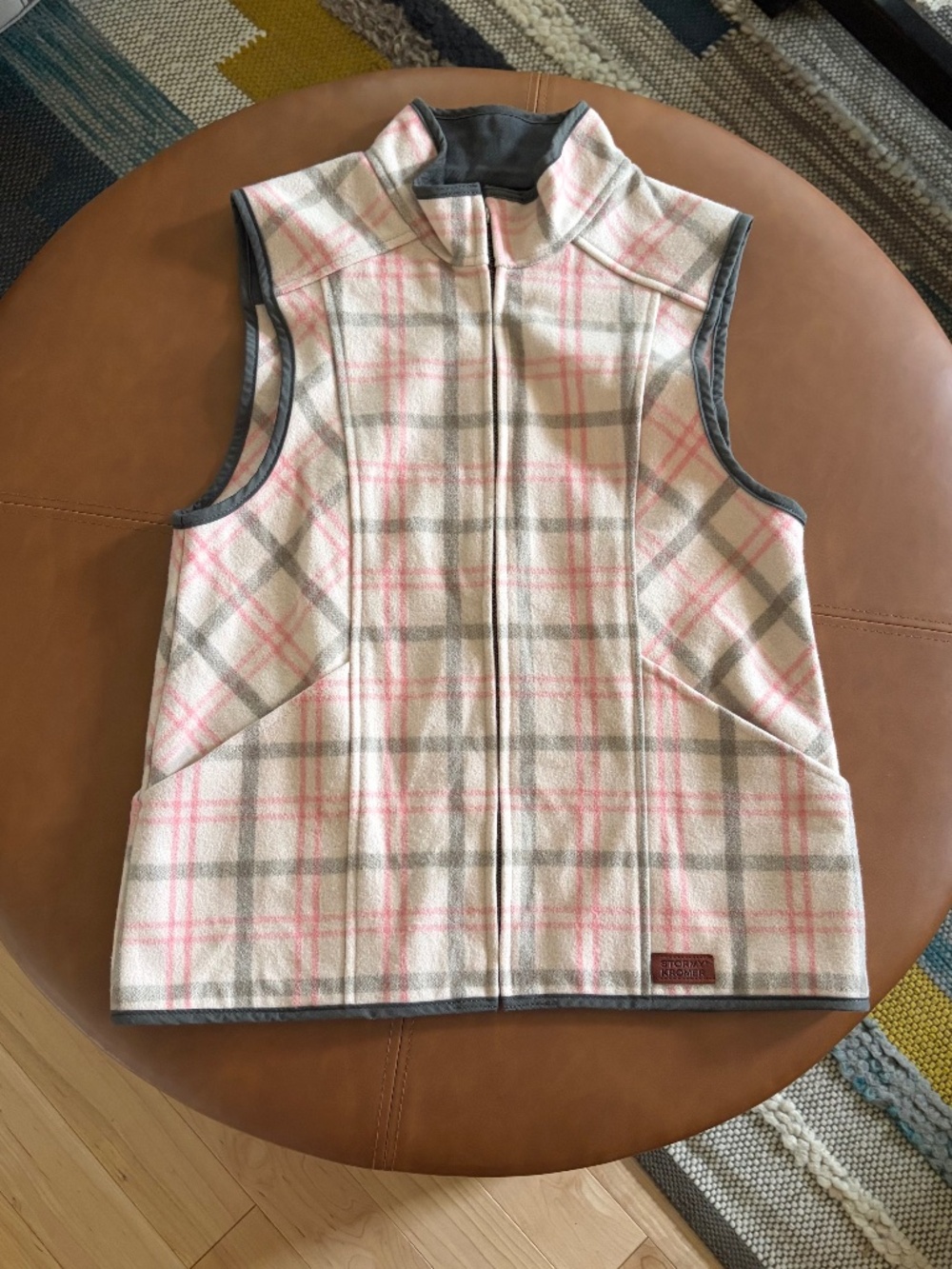 Stormy Kromer Women's Ida Outfitter Vest pink gray plaid pattern medium EUC warm